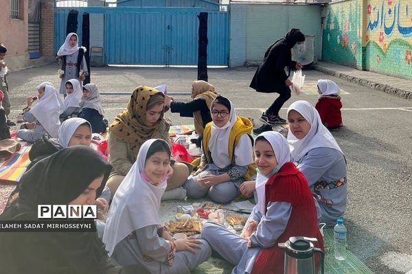 برگزاری طرح صبحانه سالم در دبستان دخترانه ایثار فشافویه
