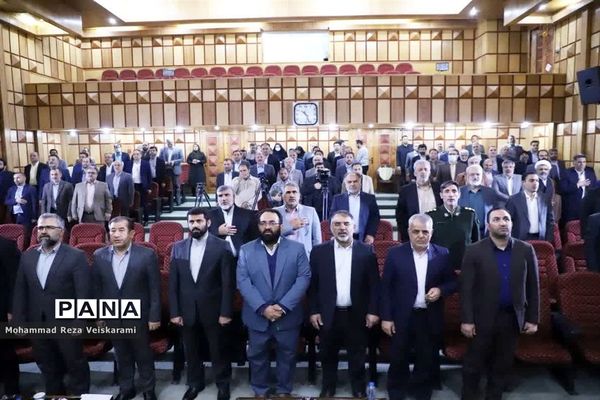 آخرین جلسه شورای اداری 1401 لرستان