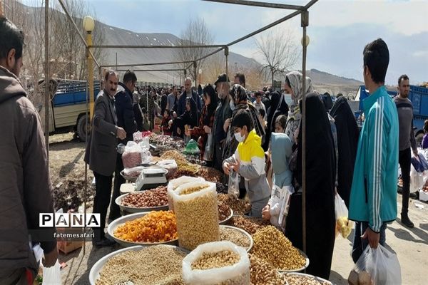 حال و هوای بازار فیروزکوه در واپسین روزهای سال ۱۴۰۱
