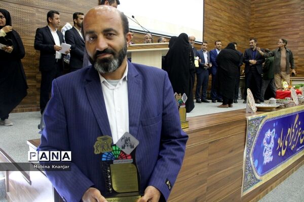 تجلیل از طلایه داران دوره سوم تربیت در بوشهر