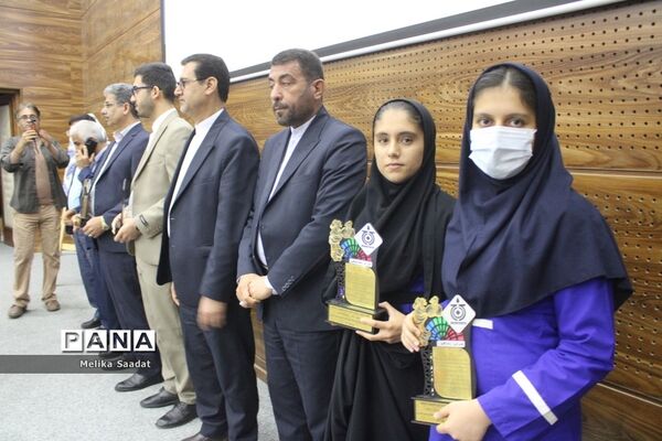 تجلیل از طلایه داران دوره سوم تربیت در بوشهر