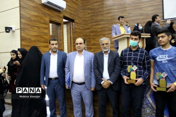 تجلیل از طلایه داران دوره سوم تربیت در بوشهر