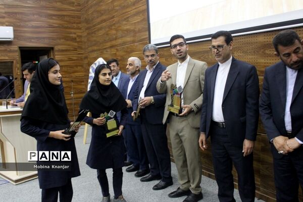 تجلیل از طلایه داران دوره سوم تربیت در بوشهر