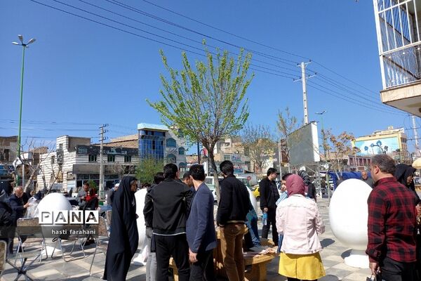 جشنواره «تخم مرغ‌های رنگی» در شهرستان قرچک