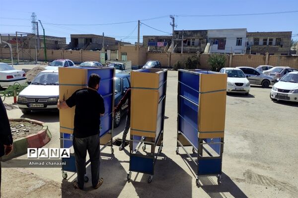 توزیع تجهیزات ورزشی در مدارس کارون