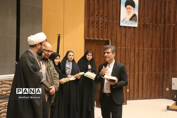کارگاه داستان‌نویسی دفاع مقدس در قم