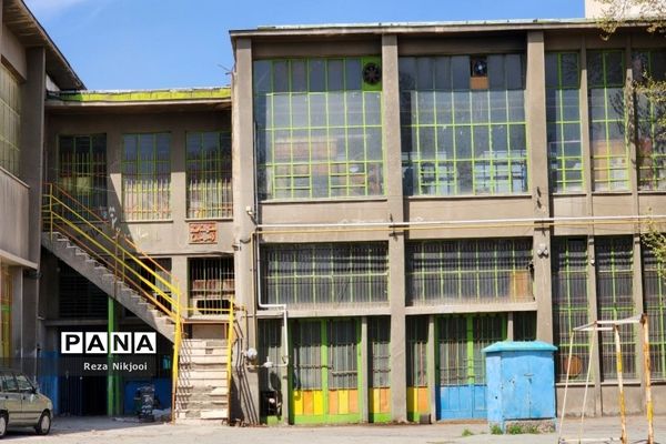 هنرستانی به قدمت انقلاب اسلامی در تهران