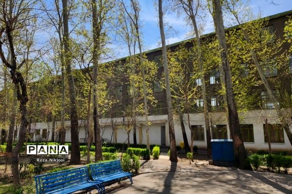 هنرستانی به قدمت انقلاب اسلامی در تهران