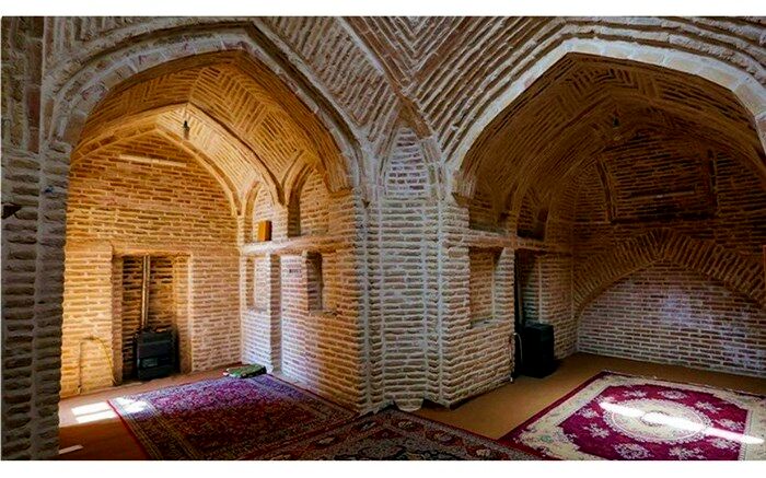مدرسه علمیه عباسقلی خان یک مکان تاریخی و مذهبی است