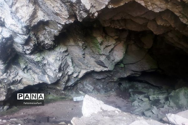 غار بورنیک در فیروزکوه