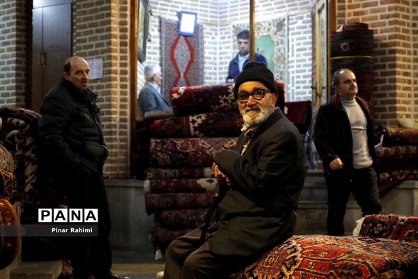 یک قدم مانده به عید در تبریز