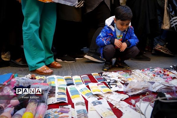 یک قدم مانده به عید در تبریز