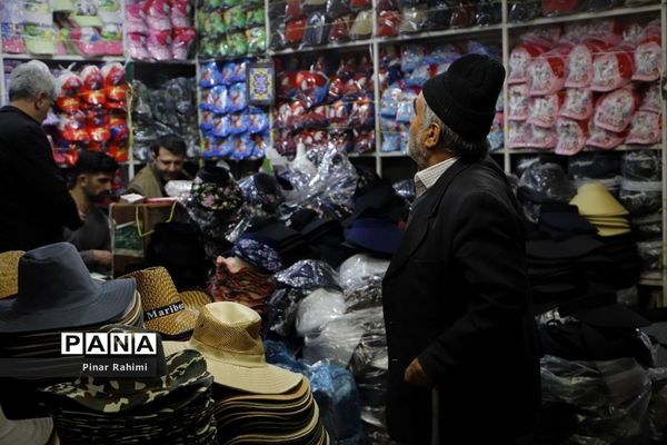 یک قدم مانده به عید در تبریز