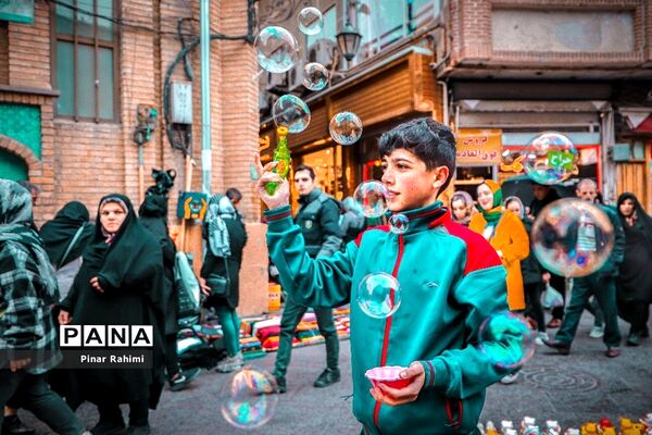 یک قدم مانده به عید در تبریز