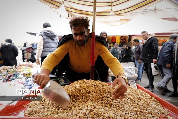 یک قدم مانده به عید در تبریز