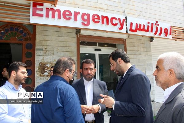 بازدید مدیرکل آموزش و پرورش استان بوشهر از درمانگاه شهدای فرهنگیان بوشهر