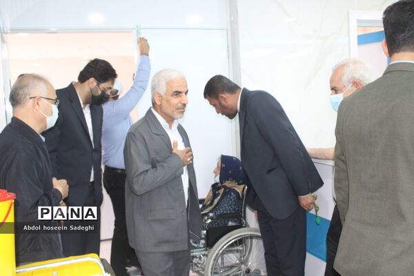 بازدید مدیرکل آموزش و پرورش استان بوشهر از درمانگاه شهدای فرهنگیان بوشهر