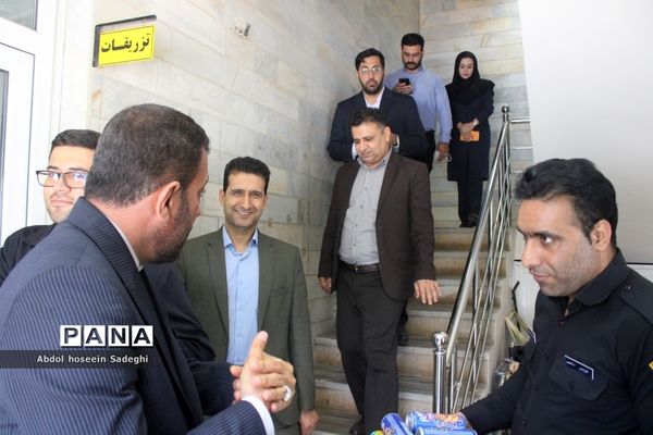 بازدید مدیرکل آموزش و پرورش استان بوشهر از درمانگاه شهدای فرهنگیان بوشهر