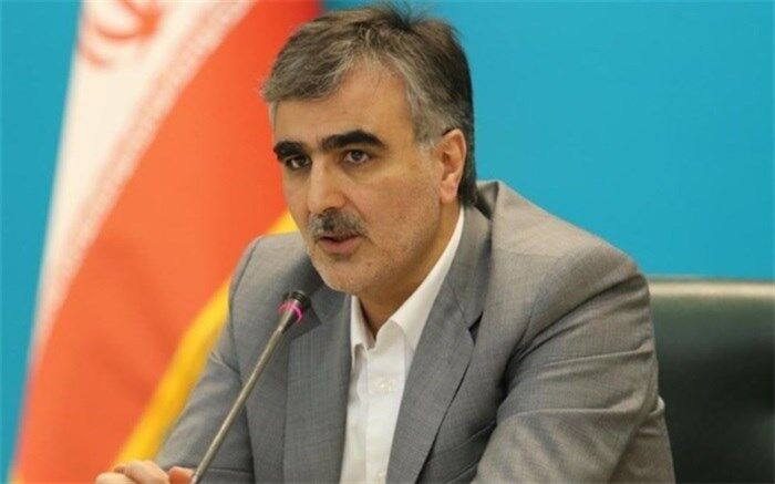پیش بینی فرزین درباره وضعیت بازار ارز در سال ۱۴۰۲