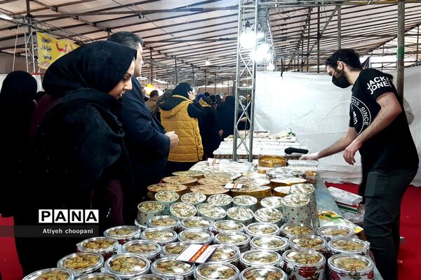 نمایشگاه عرضه مستقیم کالای بهاره در فرهنگسرای خاوران