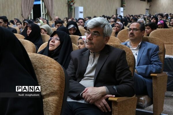 جشن خانوادگی معاونان پرورشی فعال مدارس مشهد در زمینه اردویی