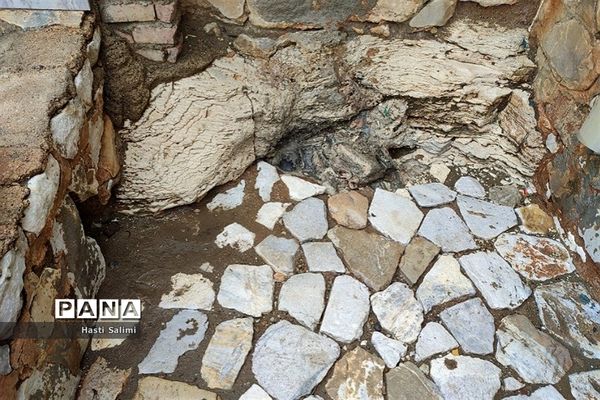 چشمه باباگرگر از جاذبه‌های مهم کردستان