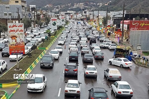 ترافیک نیمه‌سنگین در محورهای ورودی به شهرهای شمالی کشور
