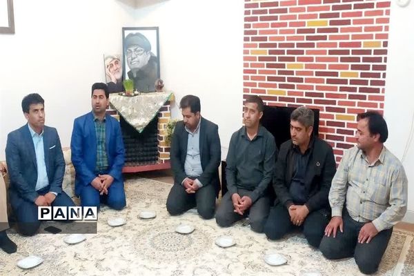 دیدار استاندار یزد با خانواده شهدای مهردشت ابرکوه