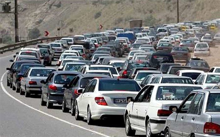 ترافیک سنگین در جاده هراز و آزادراه قزوین- رشت