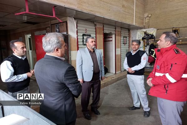 بازدید فرماندار ملارد از دستگاه‌های خدمت‌رسان در عید نوروز