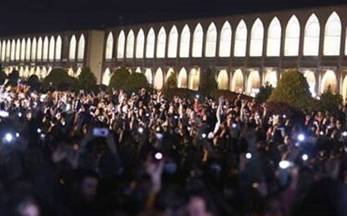 جشن بزرگ آغاز ماه رمضان در میدان امام اصفهان/فیلم 