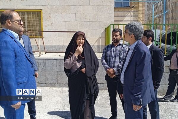 بازدید مسئولان شهری از روند اجرایی ستاد اسکان نوروزی آموزش و پرورش رودهن