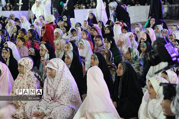 اجتماع بزرگ روزه اولی ها با حضور ابوذر روحی در دارالعباده