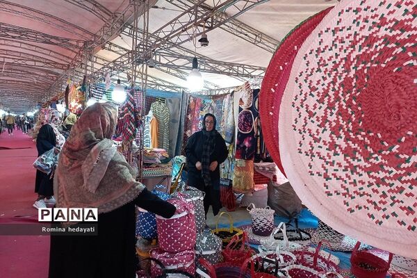 نمایشگاه صنایع دستی در شهر نور