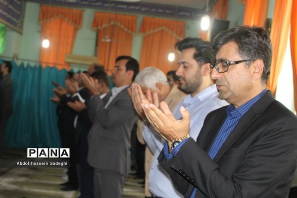 محفل انس با قرآن در اداره‌کل آموزش و پرورش استان بوشهر