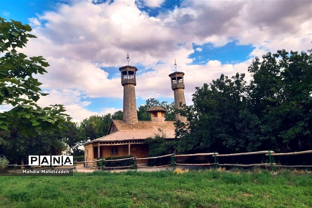 سفری به دهکده چوبی نیشابور