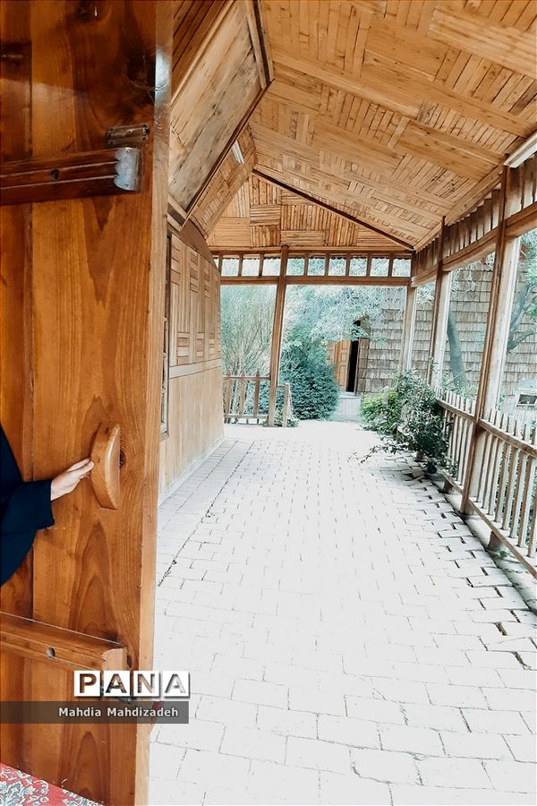 سفری به دهکده چوبی نیشابور