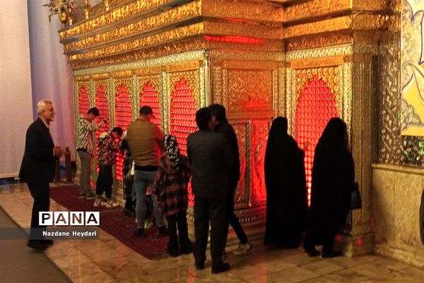 بازدید نوروزی از موزه ملی انقلاب اسلامی و دفاع مقدس