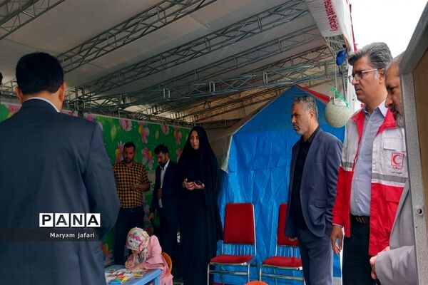 بازدید مسئولان از خدمات هلال‌احمر در صفادشت