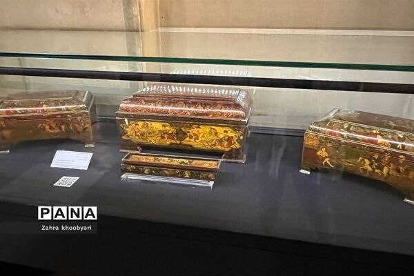 عمارت کلاه فرنگی  و باغ عفیف آباد شیراز