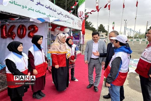 بازدید نوروزی مسئولان جمعیت هلال احمر استان تهران از پایگاه نوروزی خدمات سفر جمعیت هلال احمر شهرستان ری