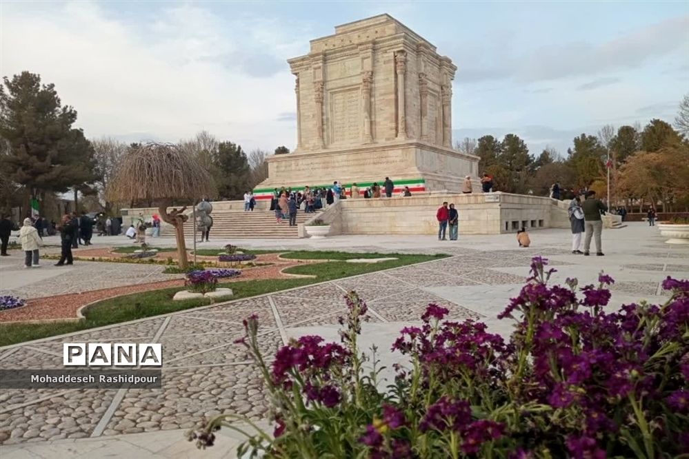 آرامگاه فردوسی در استان خراسان رضوی