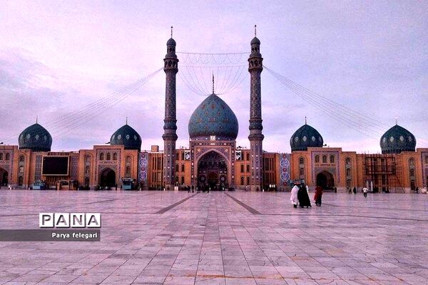 حال و هوای منتظران ظهور در مسجد جمکران شهر مقدس قم