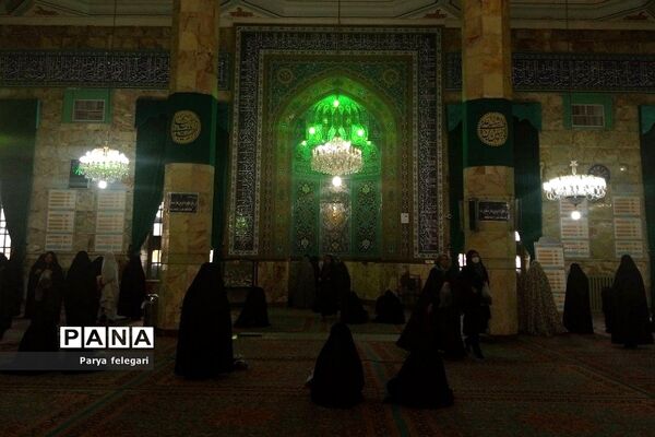 حال و هوای منتظران ظهور در مسجد جمکران شهر مقدس قم