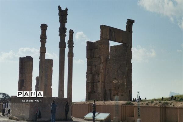 تخت جمشید