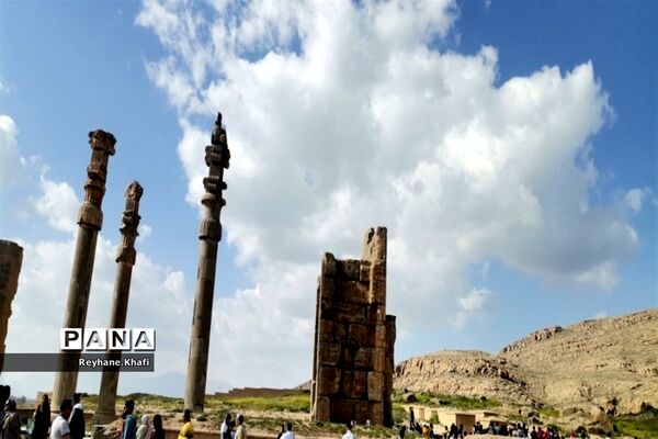 تخت جمشید