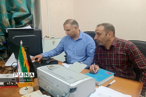 بازدید مدیرکل آموزش و پرورش و نماینده مردم شیراز در مجلس شورای اسلامی از ستاد اسکان مسافران نوروزی ناحیه چهار شیراز