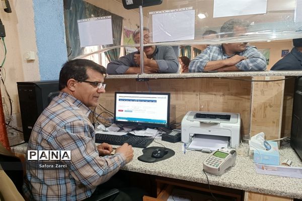 بازدید مدیرکل آموزش و پرورش و نماینده مردم شیراز در مجلس شورای اسلامی از ستاد اسکان مسافران نوروزی ناحیه چهار شیراز