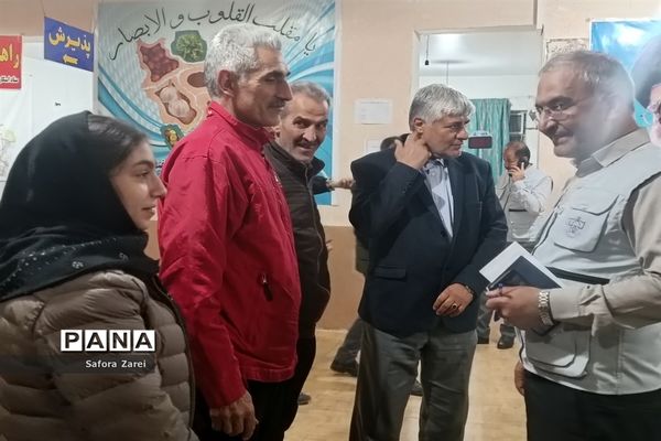 بازدید مدیرکل آموزش و پرورش و نماینده مردم شیراز در مجلس شورای اسلامی از ستاد اسکان مسافران نوروزی ناحیه چهار شیراز