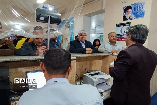 بازدید مدیرکل آموزش و پرورش و نماینده مردم شیراز در مجلس شورای اسلامی از ستاد اسکان مسافران نوروزی ناحیه چهار شیراز